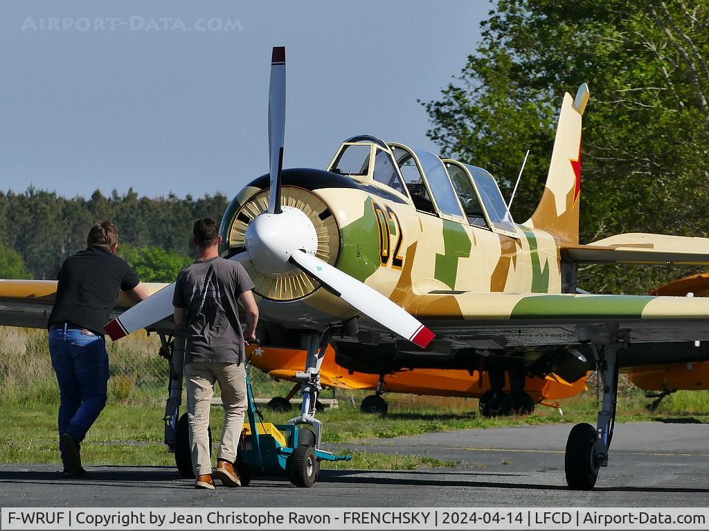 F-WRUF, 1988 Bacau Yak-52 C/N 888615, private
