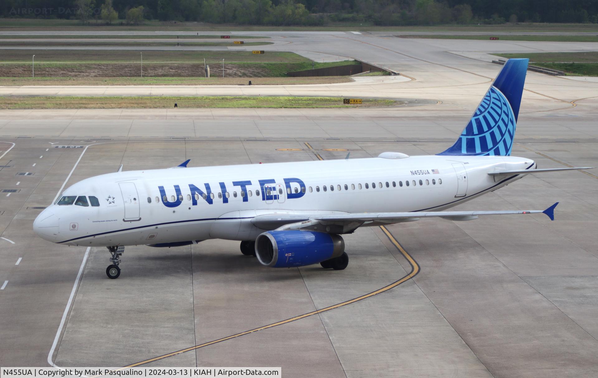 N455UA, 1999 Airbus A320-232 C/N 1105, Airbus A320-232
