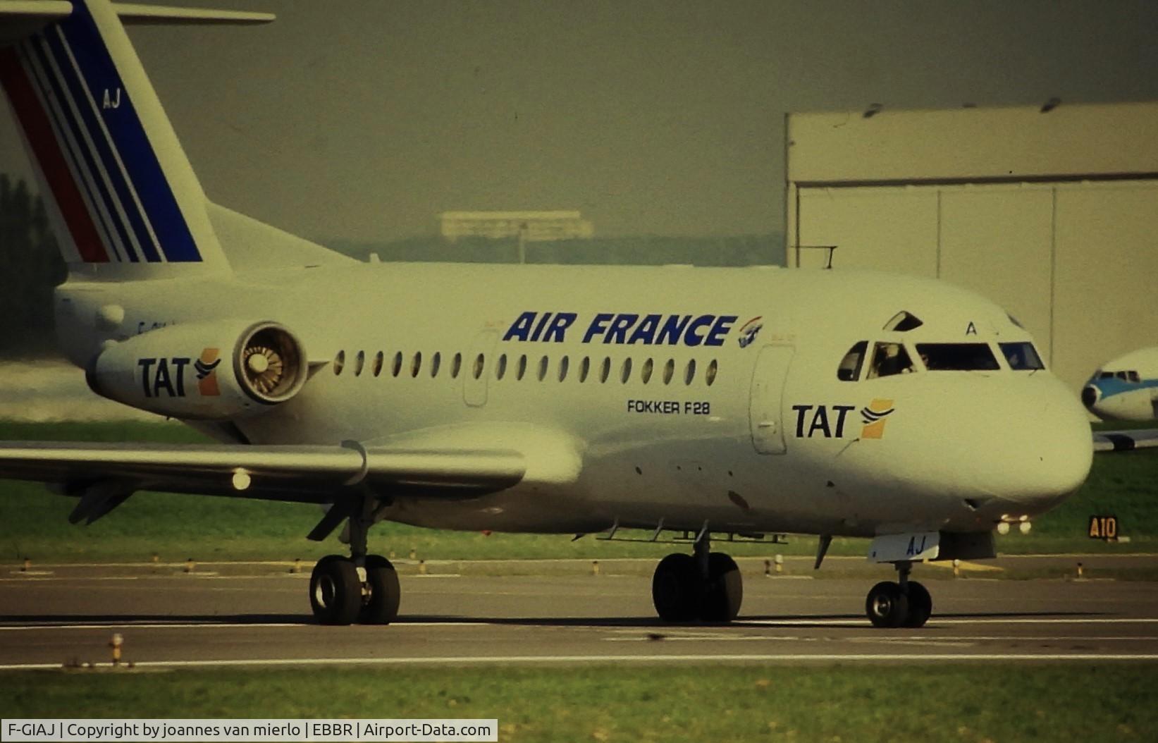 F-GIAJ, 1973 Fokker F.28-1000 Fellowship C/N 11070, ex-slide
