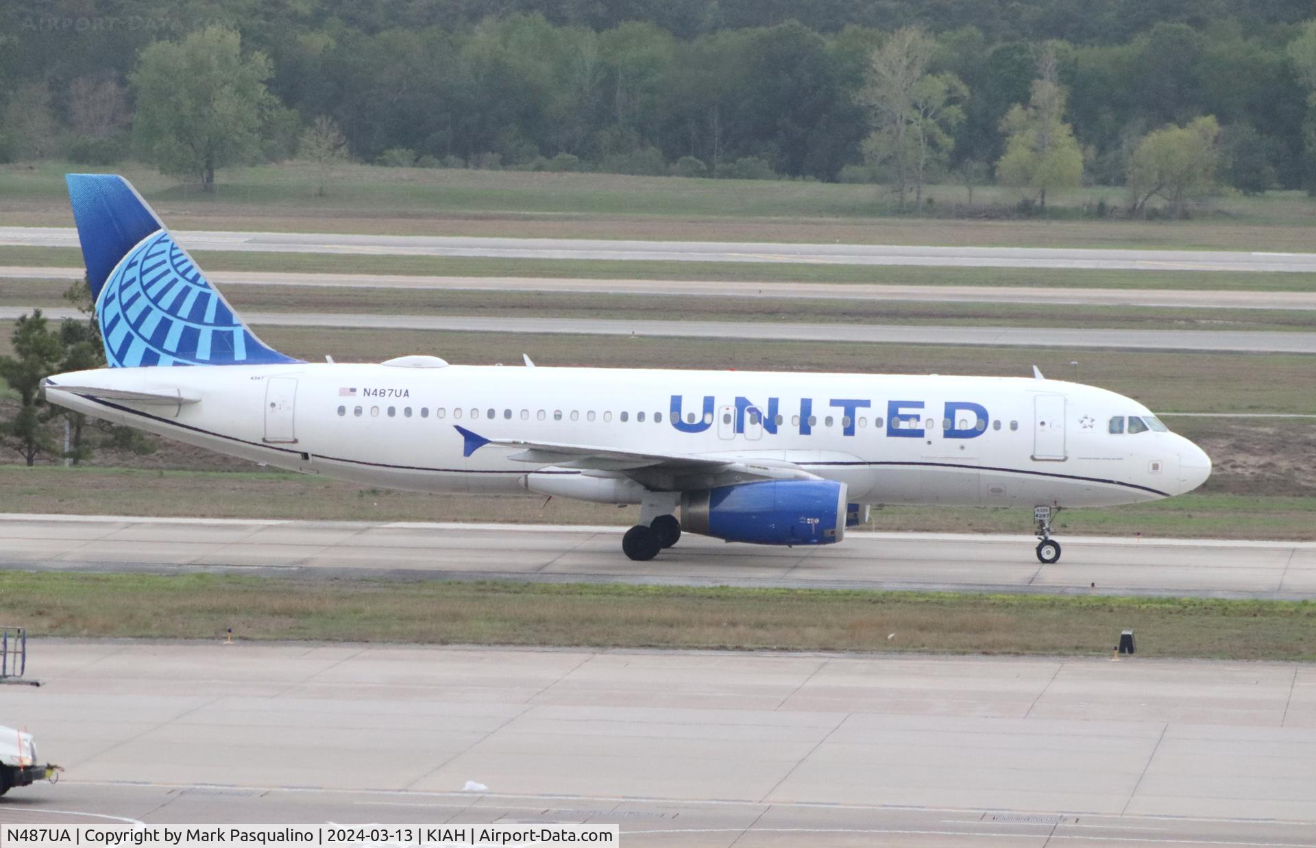 N487UA, 2002 Airbus A320-232 C/N 1669, Airbus A320-232