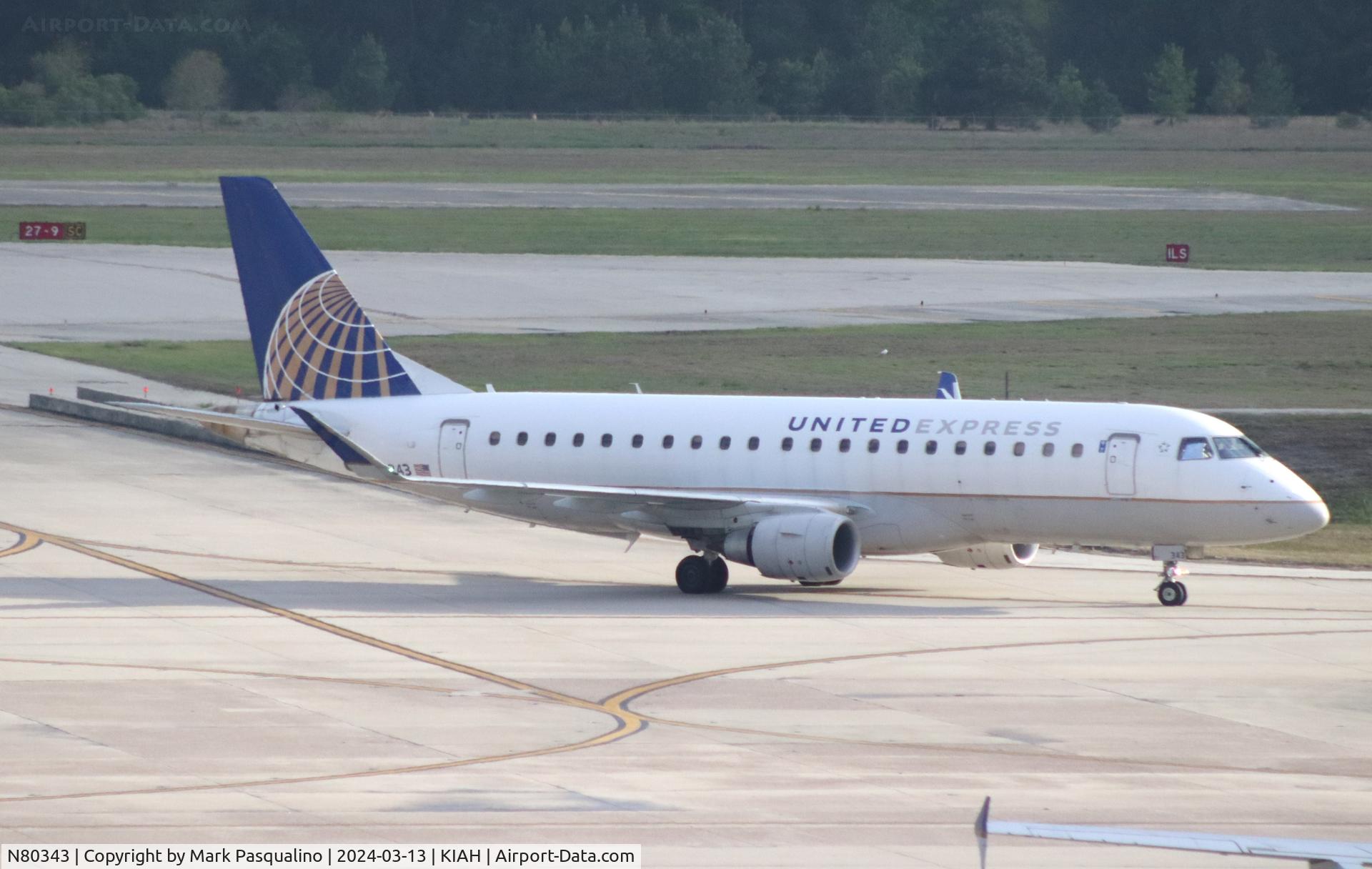 N80343, 2016 Embraer 175LR (ERJ-170-200LR) C/N 17000571, ERJ-170-200LR
