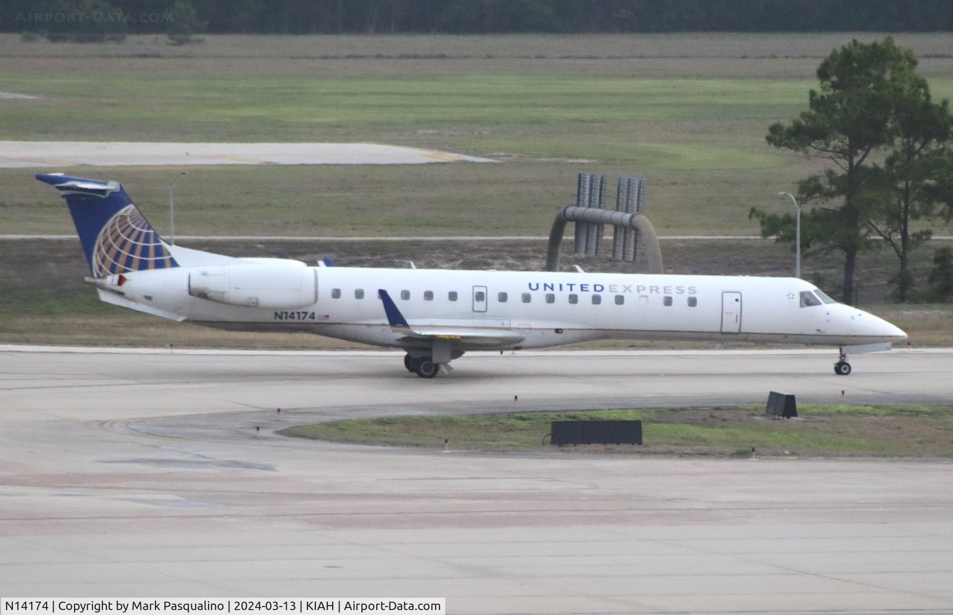 N14174, 2004 Embraer ERJ-145XR (EMB-145XR) C/N 14500876, EMB-145XR