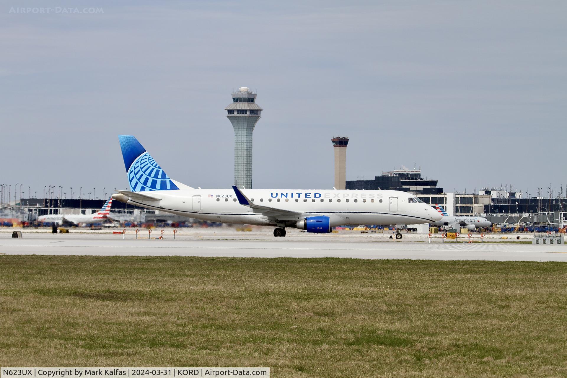 N623UX, 2019 Embraer ERJ-175LL (ERJ-170-200LL) C/N 17000830, E75L SkyWest/United Express EMBRAER 175LW N623UX SKW5702 GSP-ORD