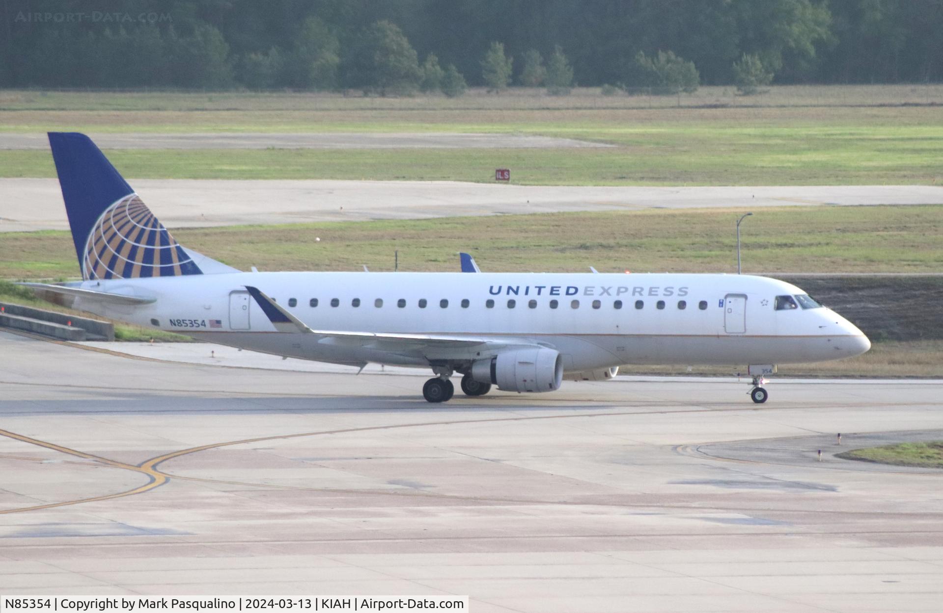 N85354, 2017 Embraer 175LR (ERJ-170-200LR) C/N 17000687, ERJ-170-200LR