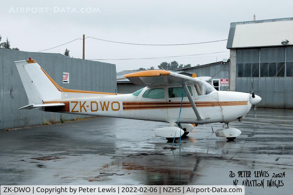 ZK-DWO, 1975 Cessna 172M C/N 17263680, J D Butler. Waipawa