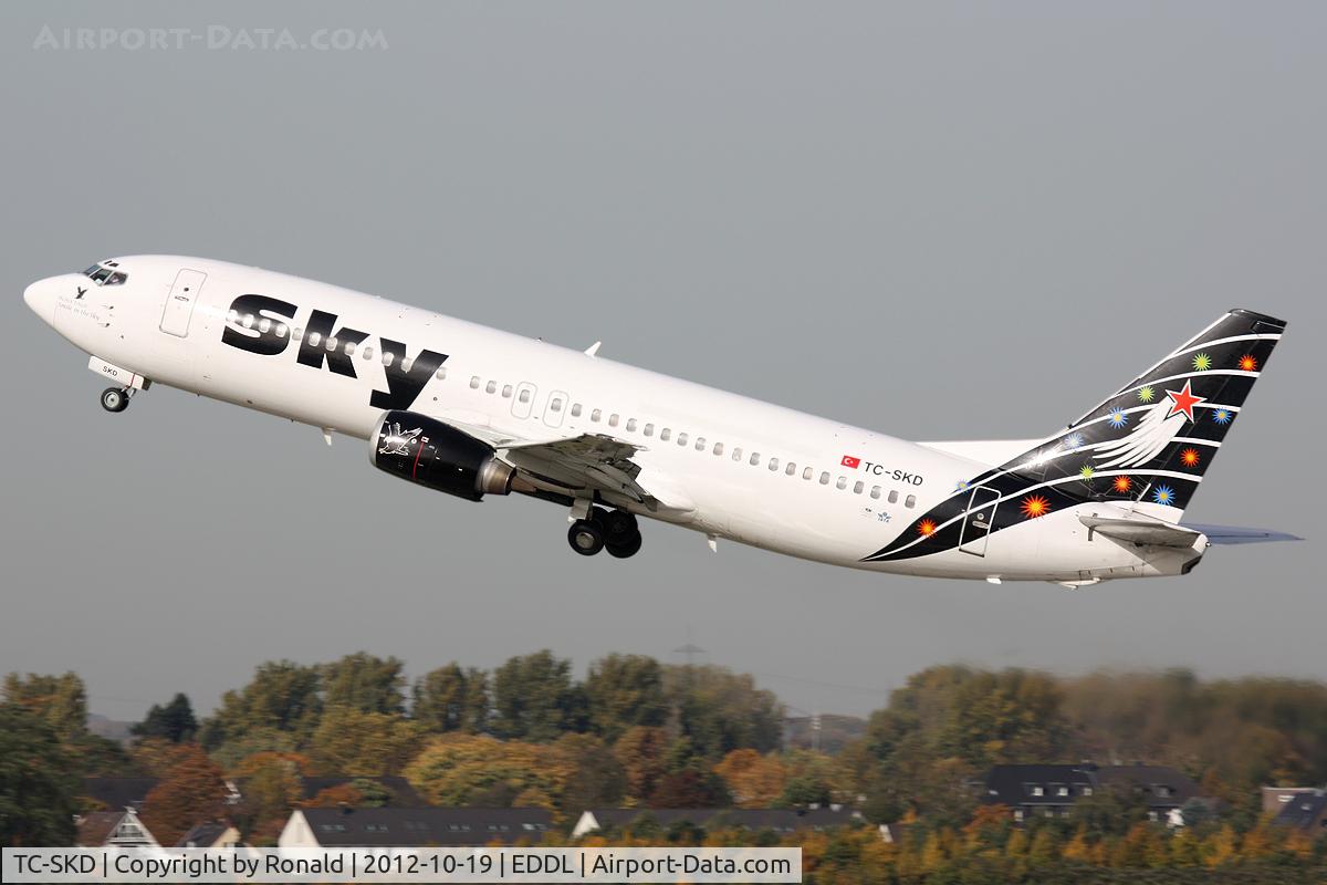 TC-SKD, 1992 Boeing 737-4Q8 C/N 25372, at dus