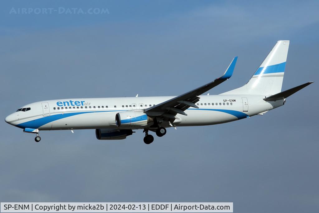 SP-ENM, 2003 Boeing 737-8CX C/N 32367, Landing