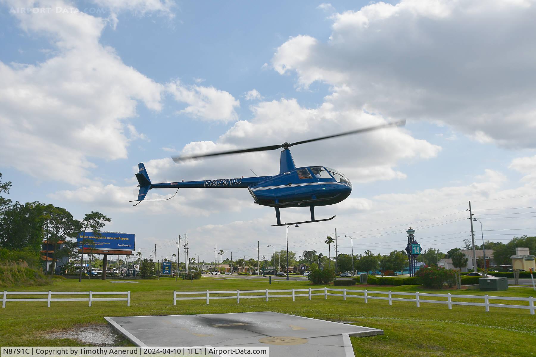 N8791C, Robinson R44 II C/N 12519, I'm going for a ride in a ROBINSON HELICOPTER COMPANY R44 II, c/n: 12519.  The 24 mile all parks tour.