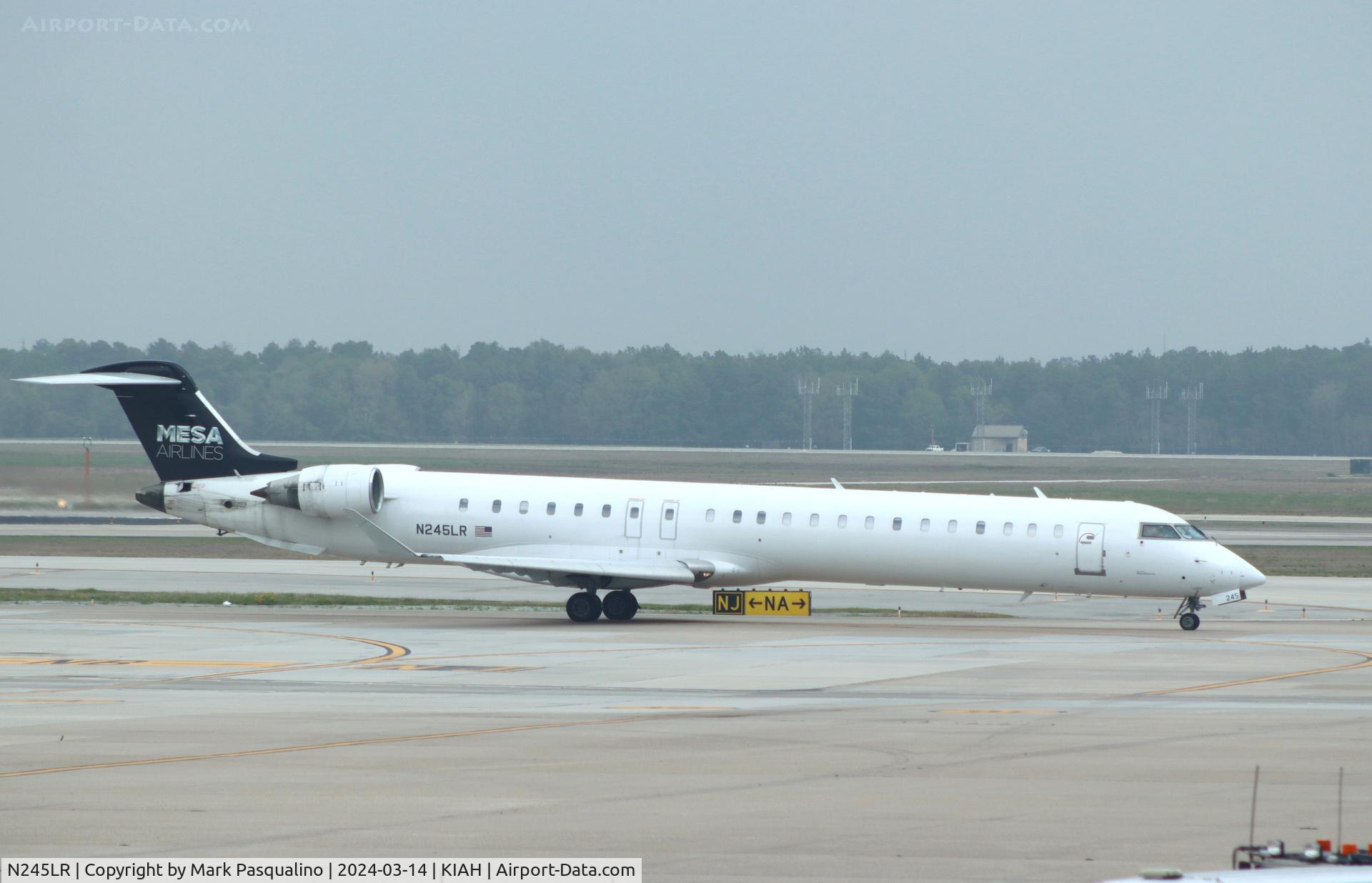 N245LR, 2010 Bombardier CRJ-900ER (CL-600-2D24) C/N 15234, CL-600-2D24