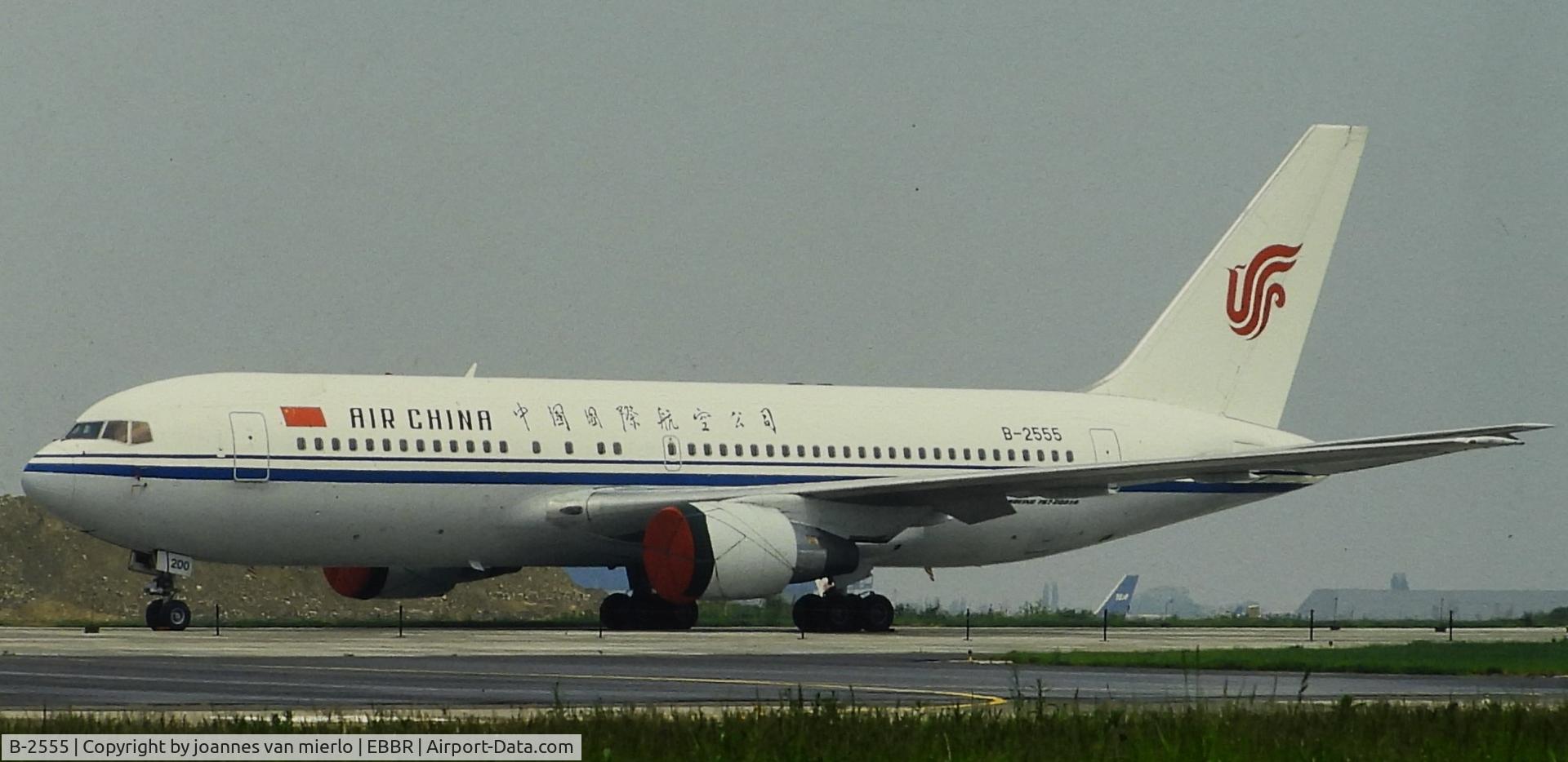 B-2555, 1988 Boeing 767-2J6/ER C/N 24007, ex-slide