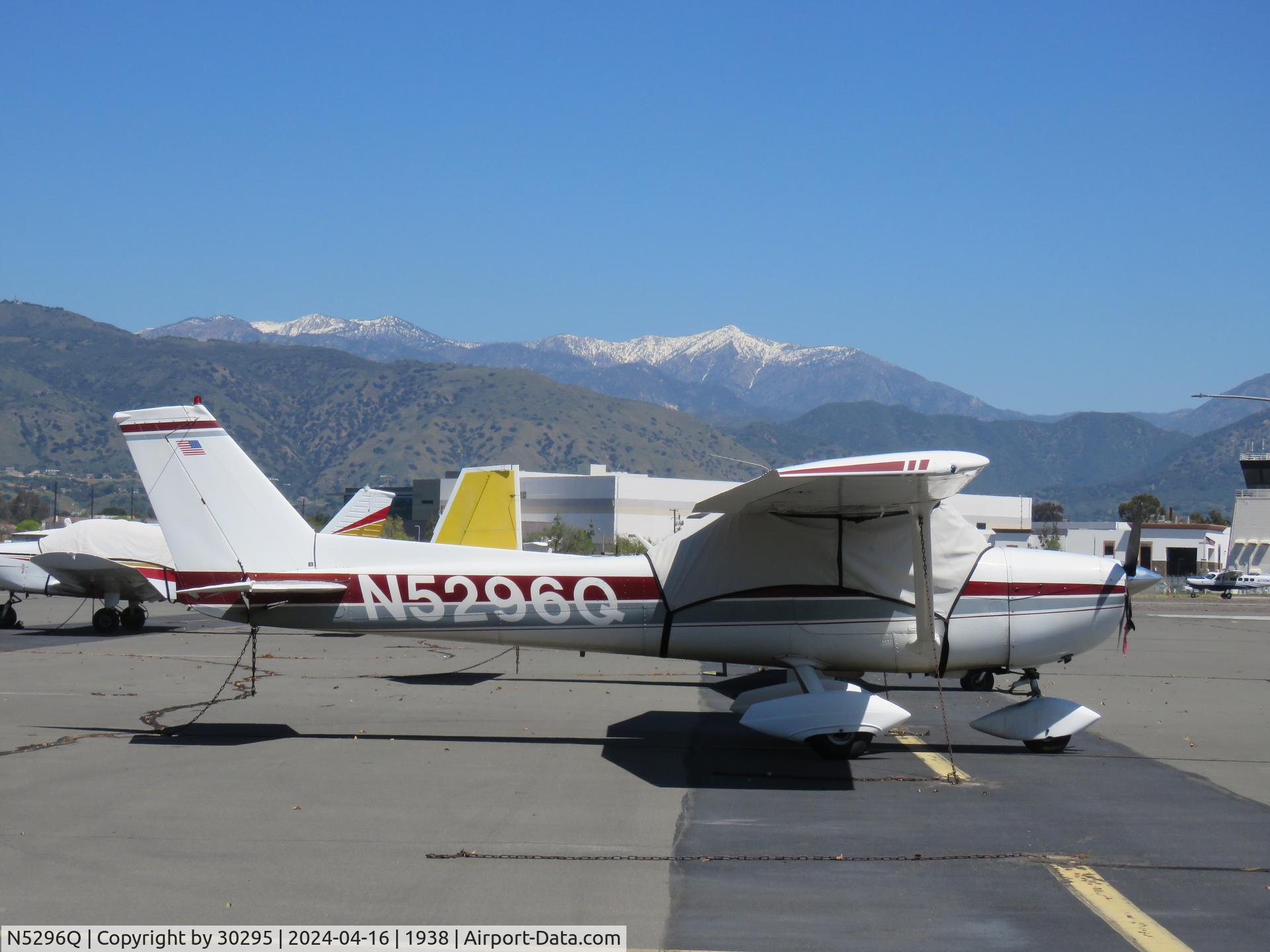 N5296Q, 1972 Cessna 150L C/N 15073196, Parked