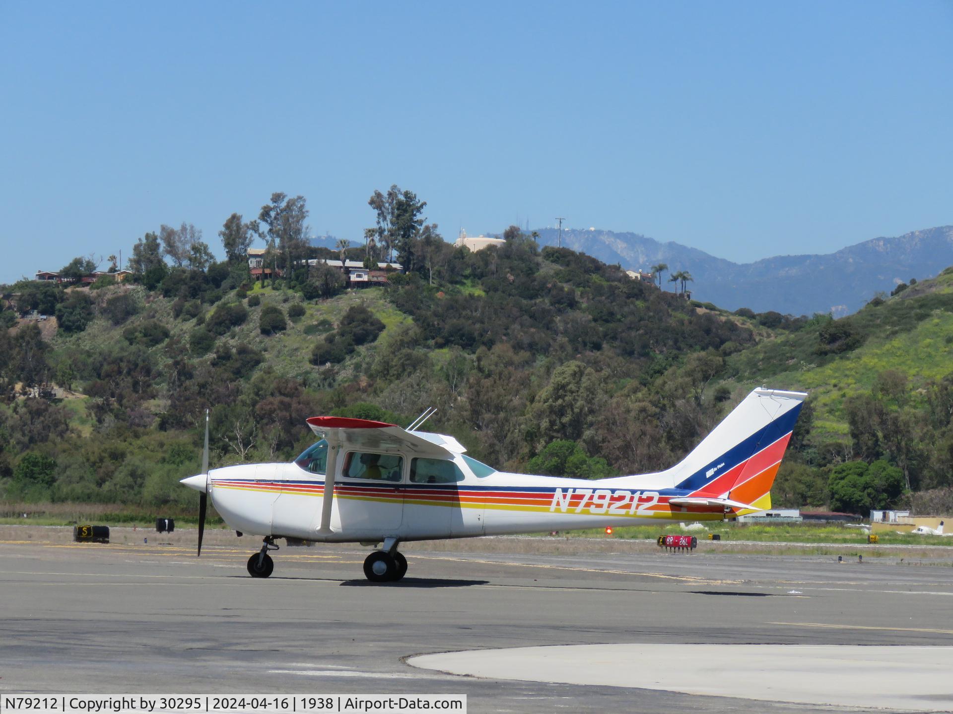 N79212, 1969 Cessna 172K Skyhawk C/N 17257966, Parking