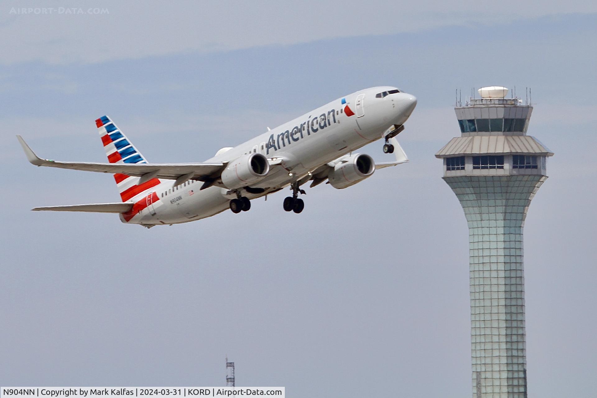 N904NN, 2012 Boeing 737-823 C/N 33317, B838 American Airlines Boeing 737-823 N904NN AAL2567 ORD-RSW