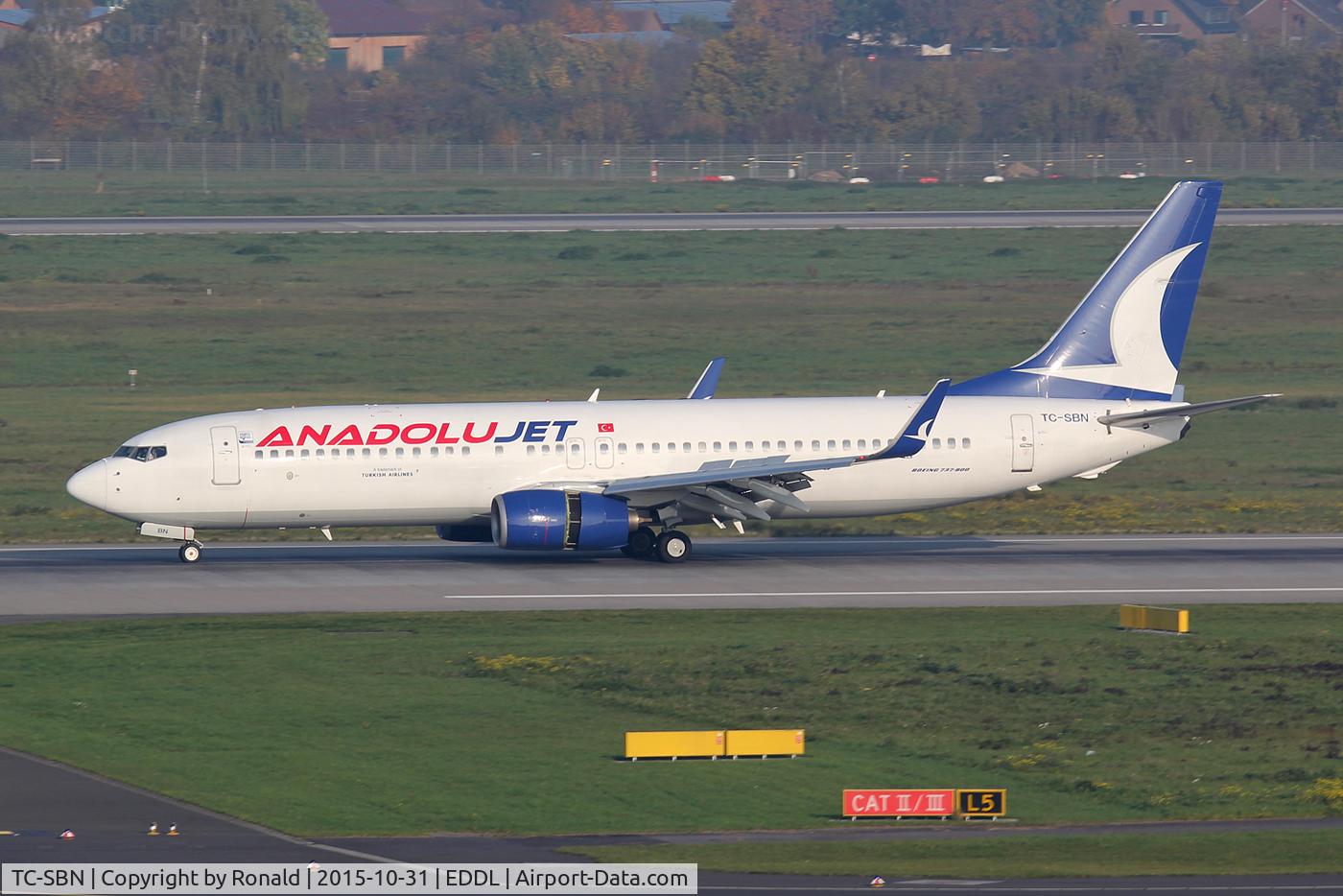 TC-SBN, 2007 Boeing 737-86N C/N 32690, at dus