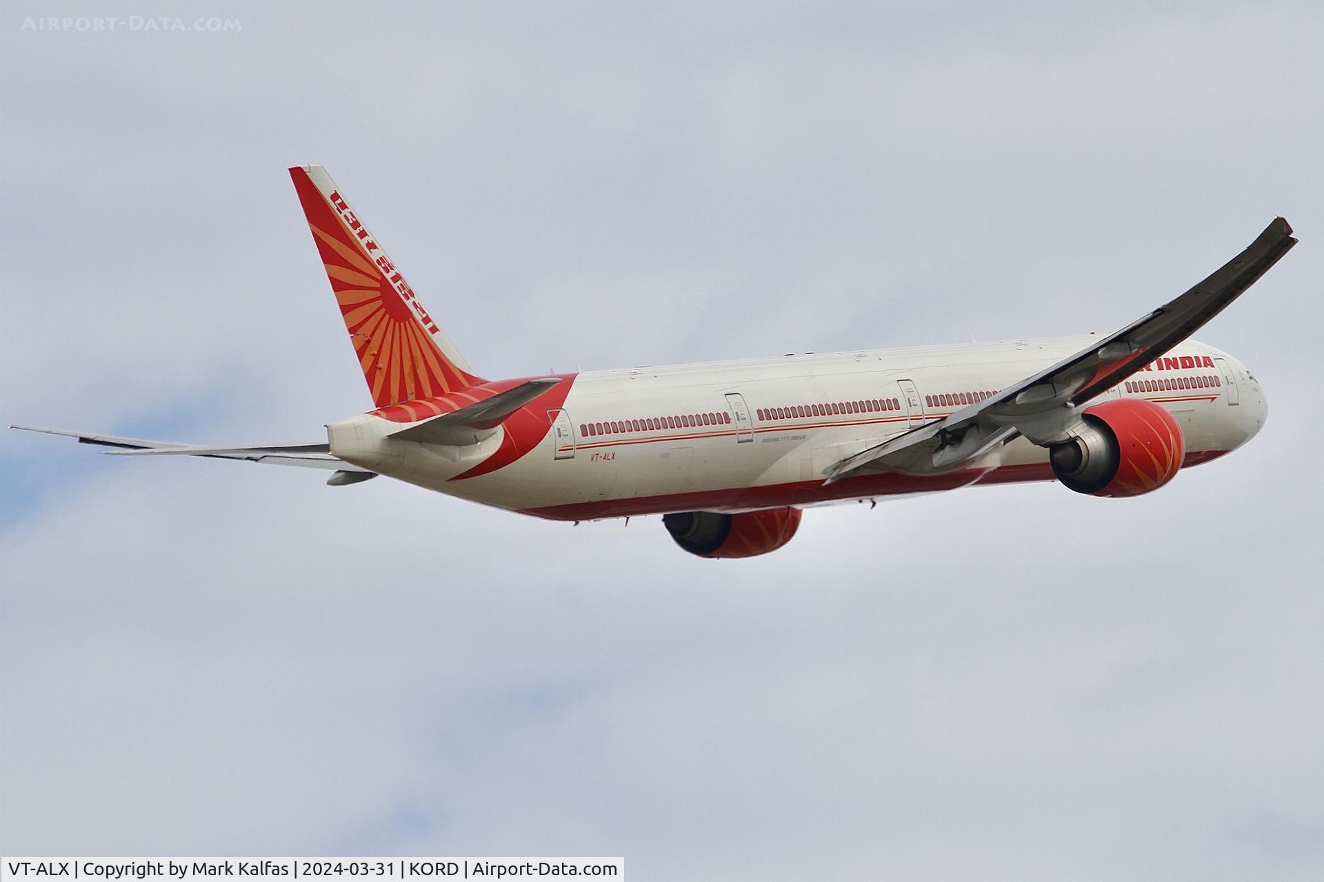 VT-ALX, 2010 Boeing 777-337/ER C/N 36322, B77W Air India Boeing 777-337/ER VT-ALX AIC126 KORD-VIDP