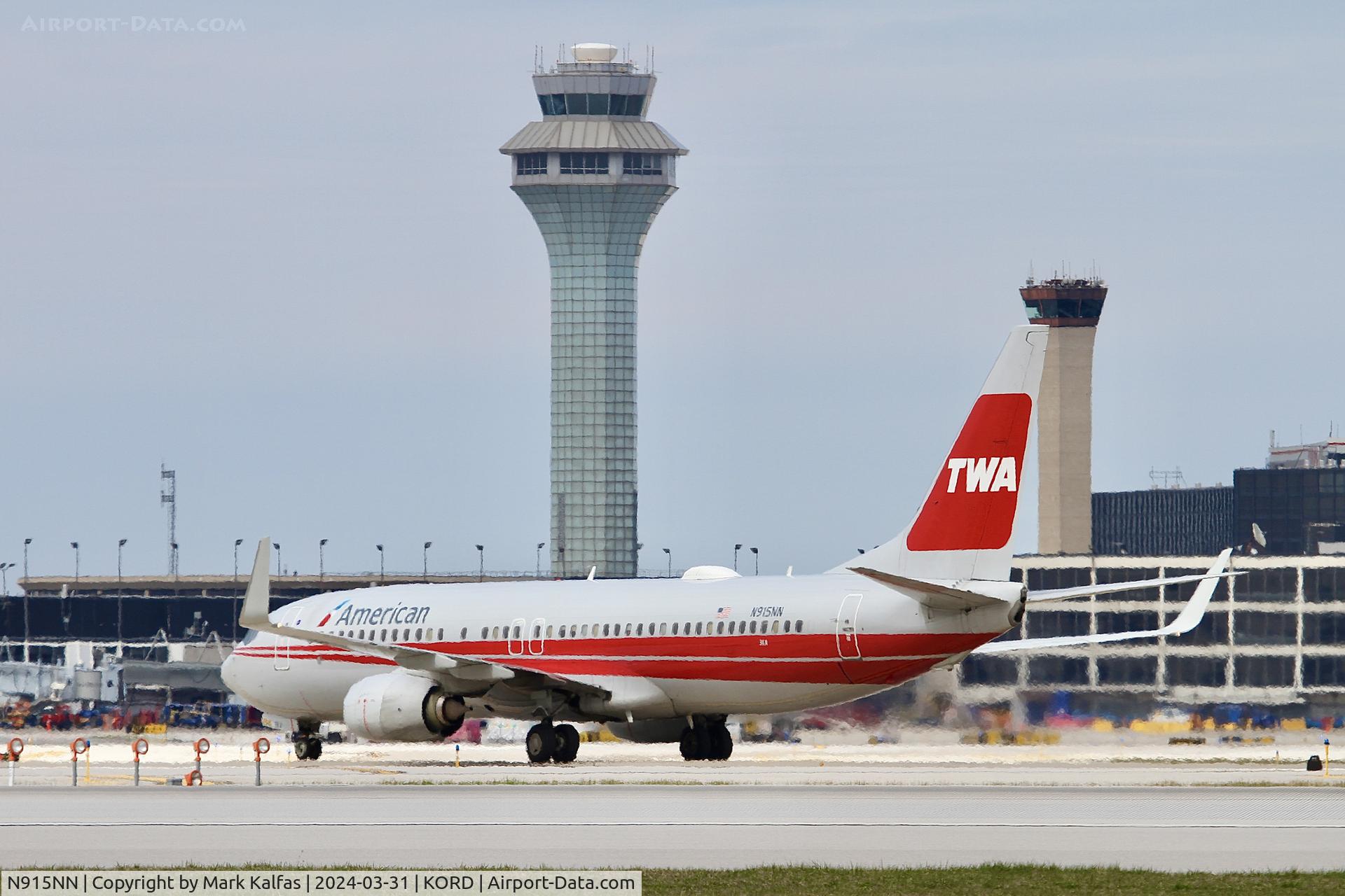 N915NN, 2013 Boeing 737-823 C/N 33227, B738 American Airlines/ TWA Boeing 737-823 N915NN AAL2142 MCO-ORD