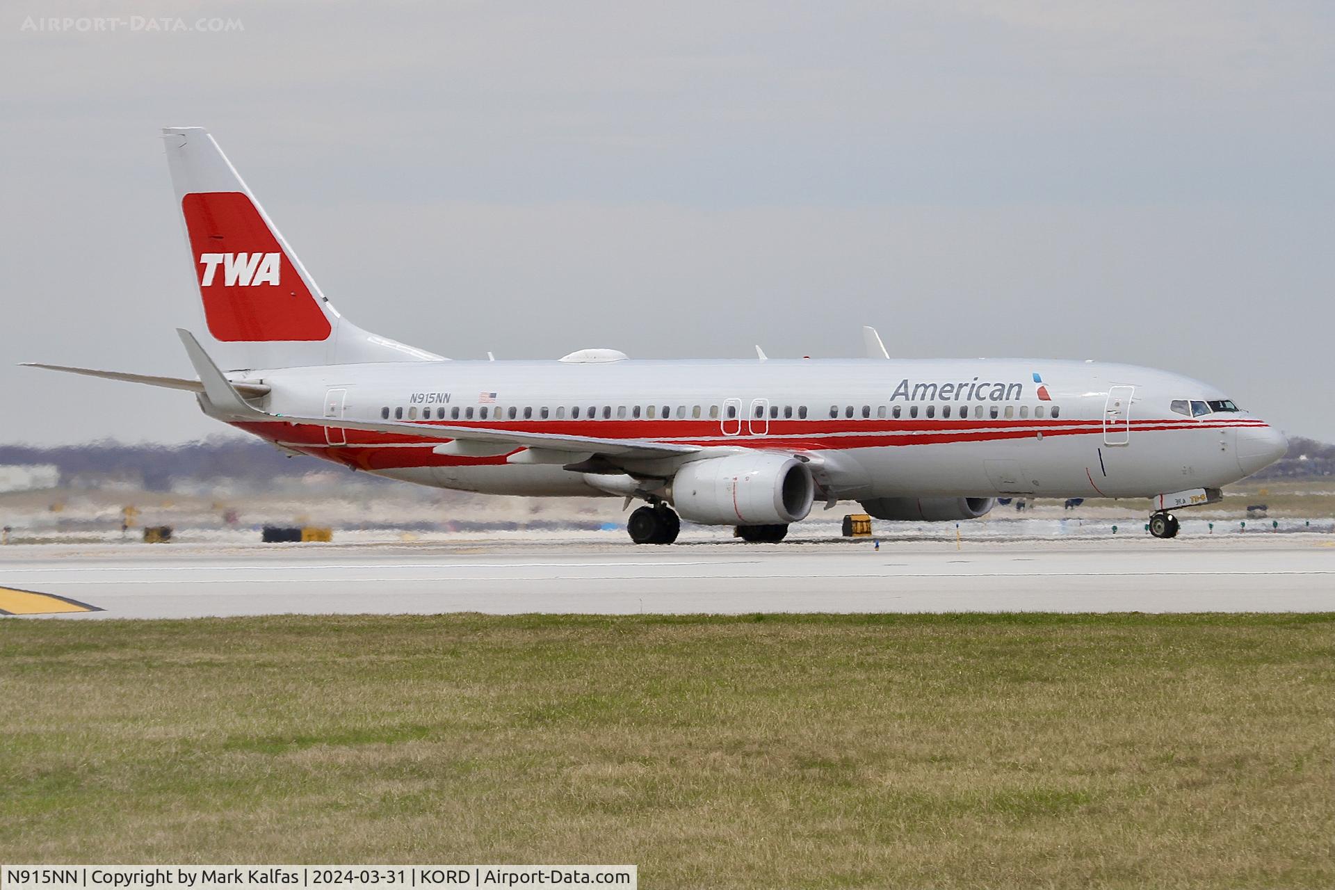 N915NN, 2013 Boeing 737-823 C/N 33227, B738 American Airlines/ TWA Boeing 737-823 N915NN AAL2142 MCO-ORD