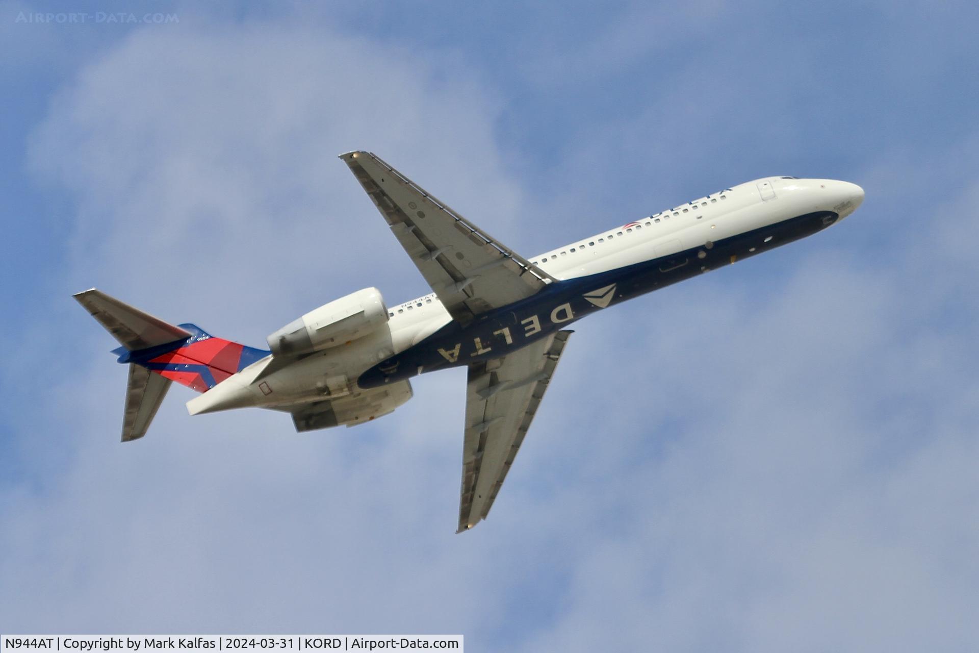 N944AT, 1999 Boeing 717-200 C/N 55007, B712 Delta Airlines Boeing 717-200 N944AT DAL2434 ORD-DTW