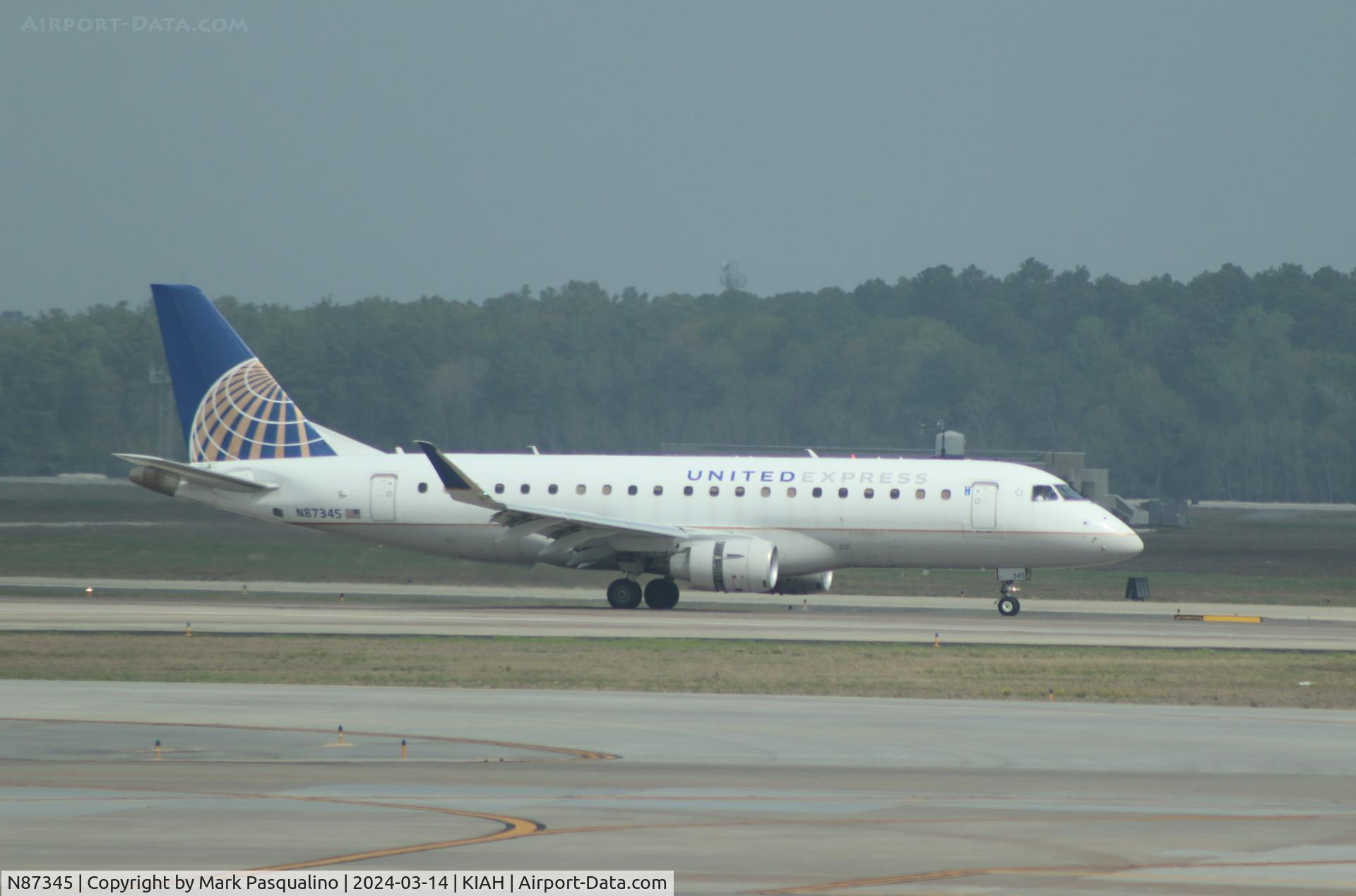 N87345, 2016 Embraer 175LR (ERJ-170-200LR) C/N 17000582, ERJ-170-200LR