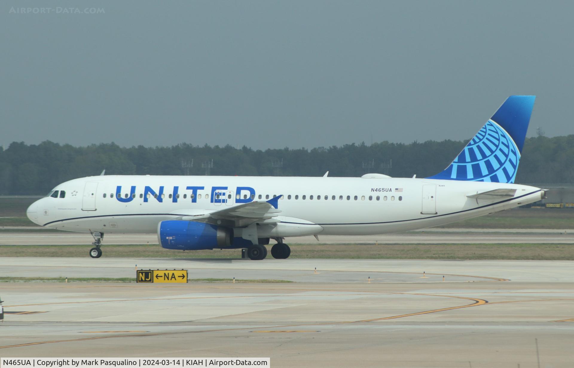 N465UA, 2000 Airbus A320-232 C/N 1341, Airbus A320-232