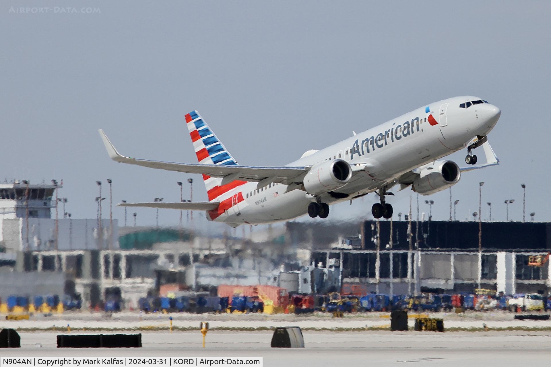 N904AN, 1999 Boeing 737-823 C/N 29506, B738 Americam Airlines Boeing 737-823  N904AN AAL2452 ORD-MIA