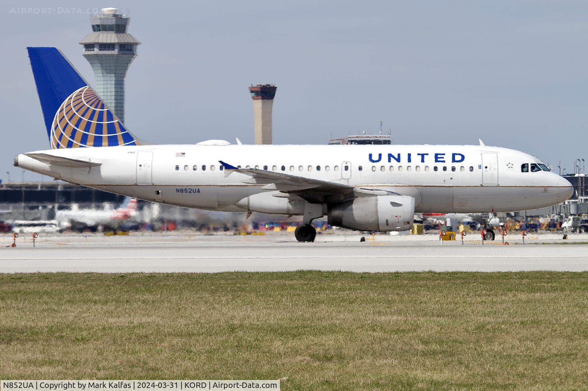 N852UA, 2002 Airbus A319-131 C/N 1671, A319 United Airlines Airbus A319-131 N852UA UAL580 CHS-ORD