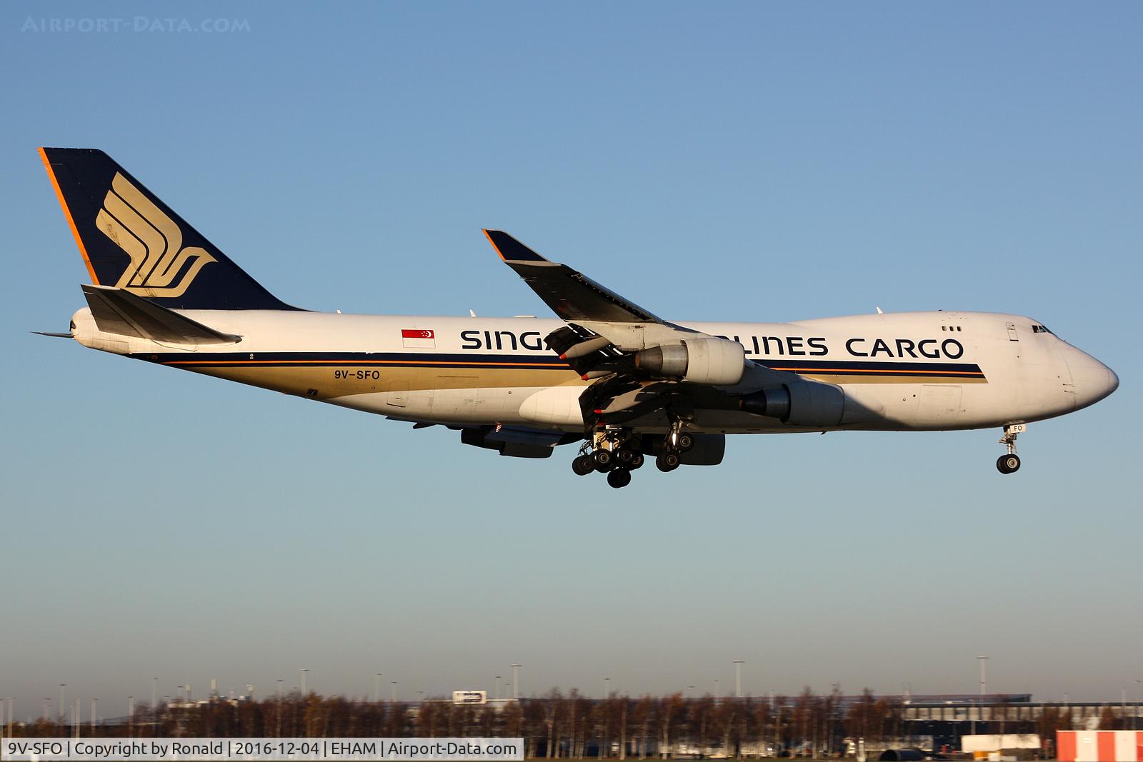 9V-SFO, 2004 Boeing 747-412F/SCD C/N 32900, at spl
