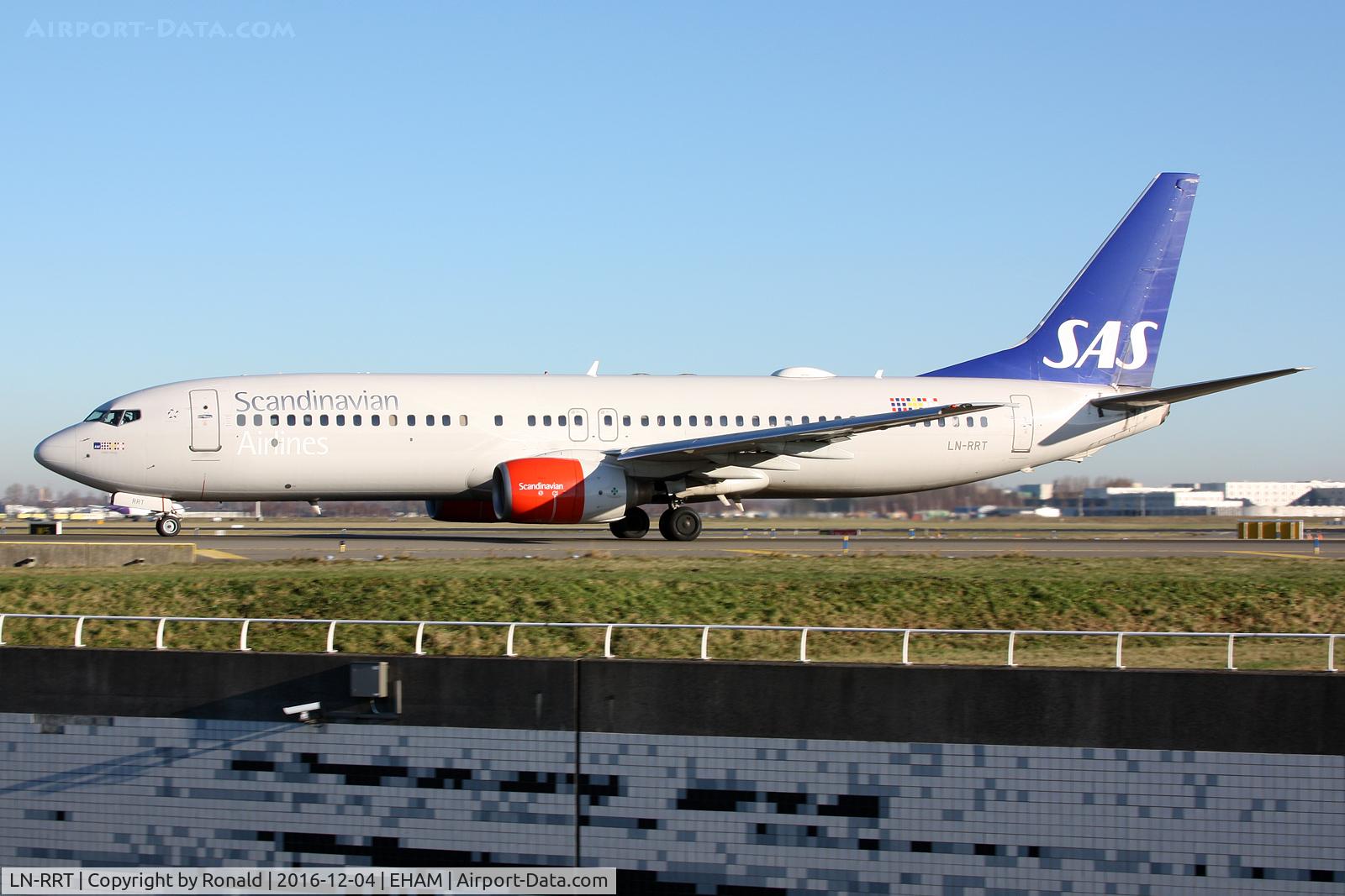 LN-RRT, 2001 Boeing 737-883 C/N 28326, at spl