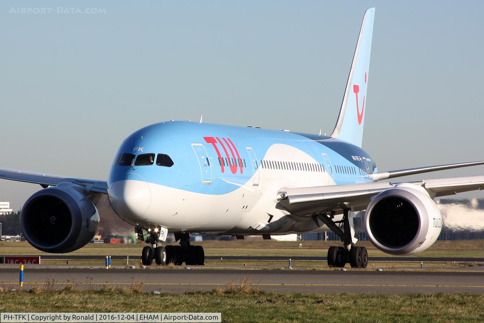 PH-TFK, 2014 Boeing 787-8 Dreamliner Dreamliner C/N 36427, at spl