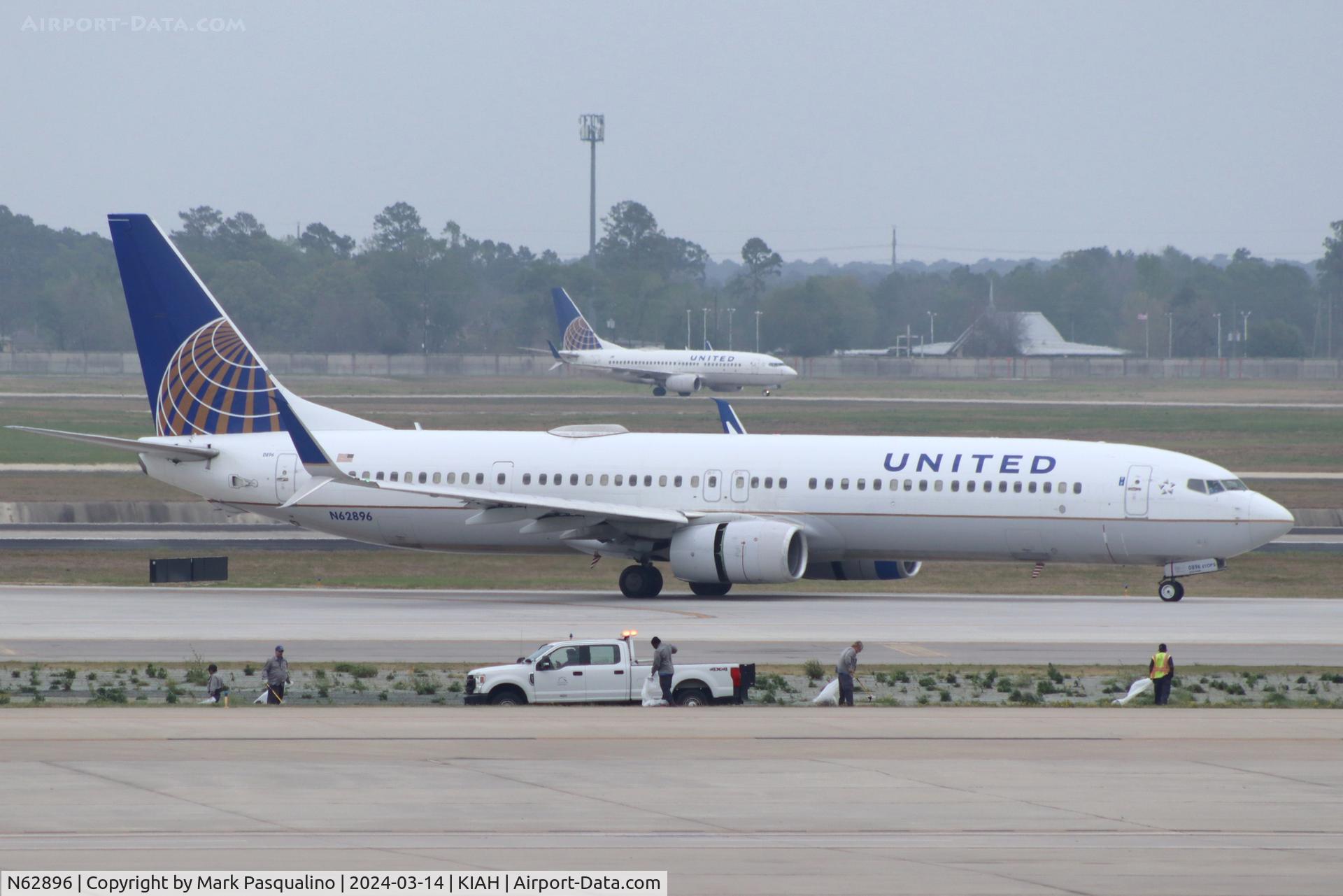 N62896, 2016 Boeing 737-924/ER C/N 62768, Boeing 737-924/ER