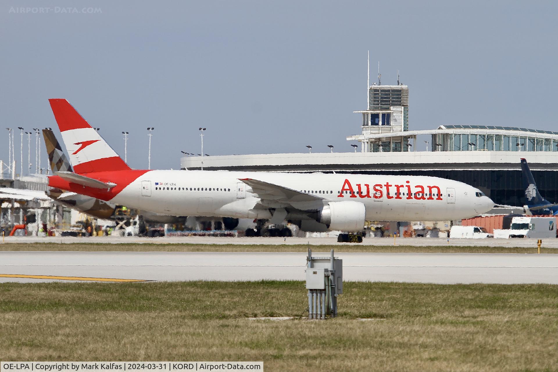 OE-LPA, 1997 Boeing 777-2Z9/ER C/N 28698, B772 Austrian Airlines Boeing 777-2Z9/ER OE-LPA AUA65 LOWW-KORD
