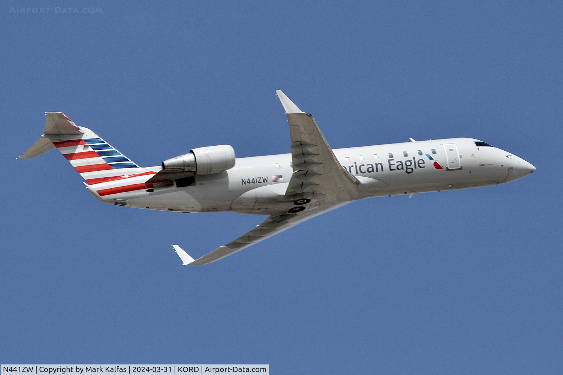 N441ZW, 2003 Bombardier CRJ-200LR (CL-600-2B19) C/N 7777, CRJ2 Air Wisconsin/American Eagle Canadair Regional Jet CRJ-200 N441ZW AWI5986 ORD-CVG