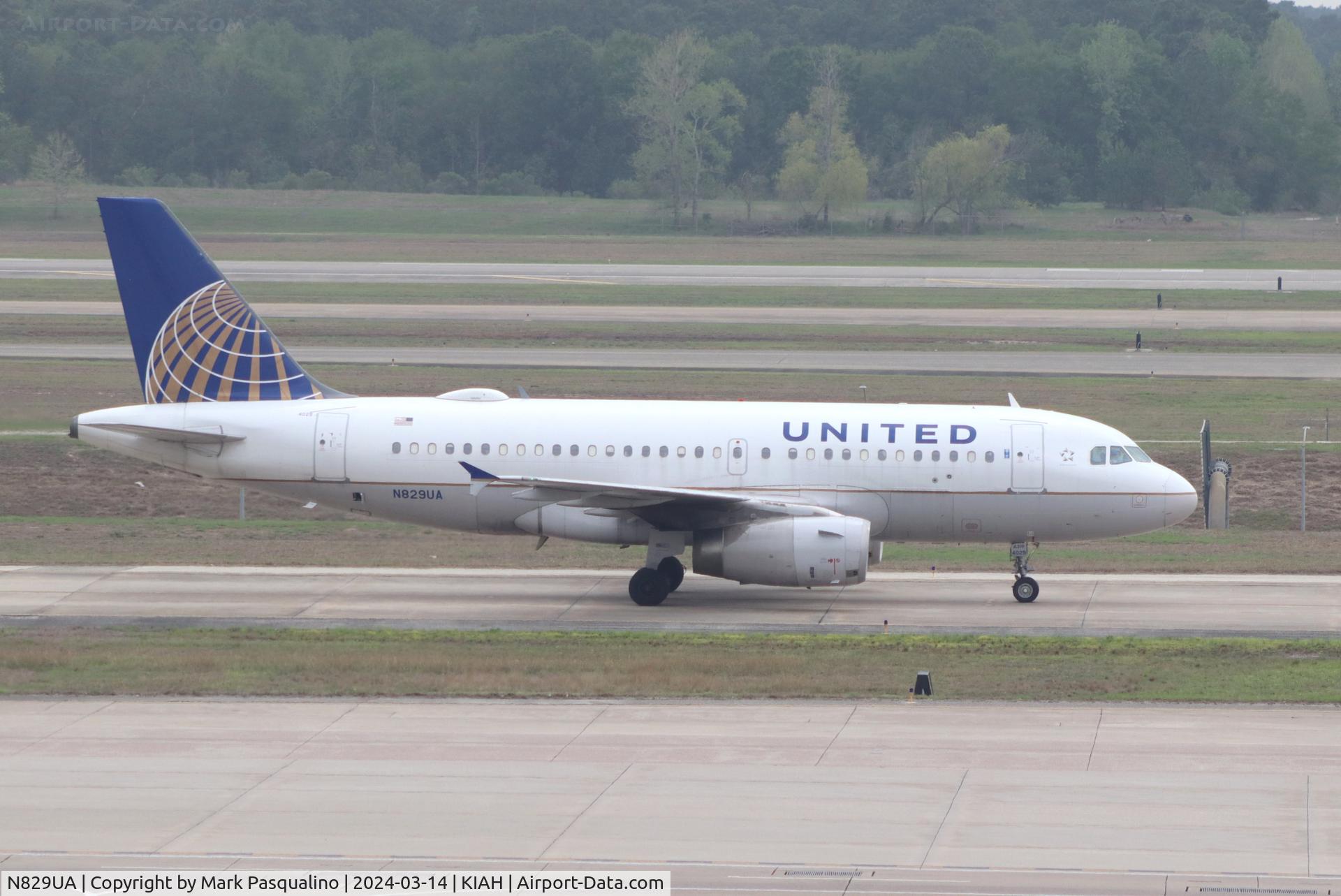 N829UA, 2000 Airbus A319-131 C/N 1211, Airbus A319-131