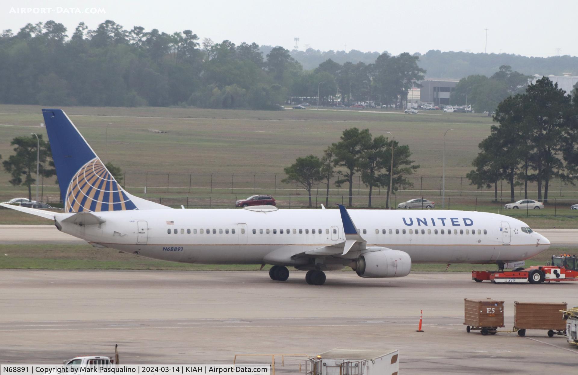 N68891, 2015 Boeing 737-924/ER C/N 42196, Boeing 737-924/ER