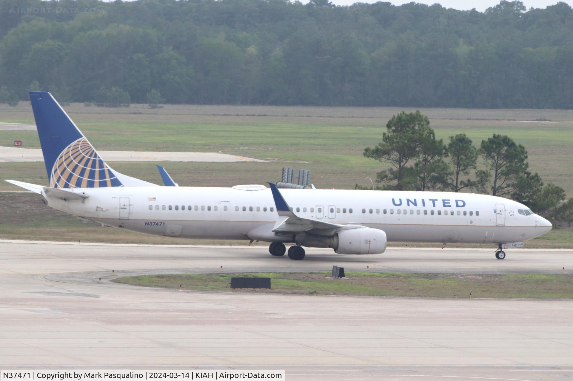 N37471, 2013 Boeing 737-924/ER C/N 37102, Boeing 737-924/ER