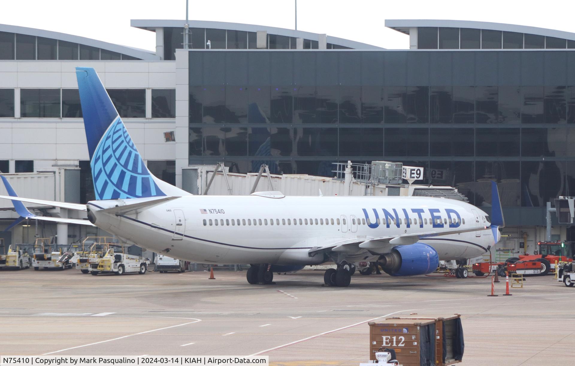 N75410, 2001 Boeing 737-924 C/N 30127, Boeing 737-924