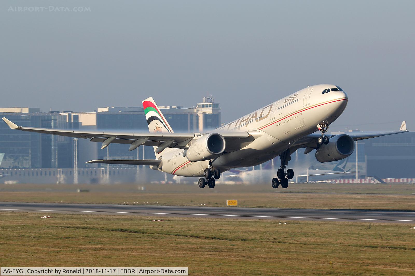 A6-EYG, 2006 Airbus A330-243 C/N 724, at ebbr