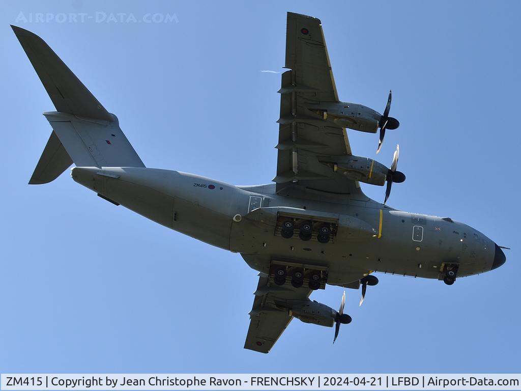 ZM415, 2016 Airbus A400M-180 Atlas C.1 C/N 052, RRR4029 from Sigonella landing runway 05