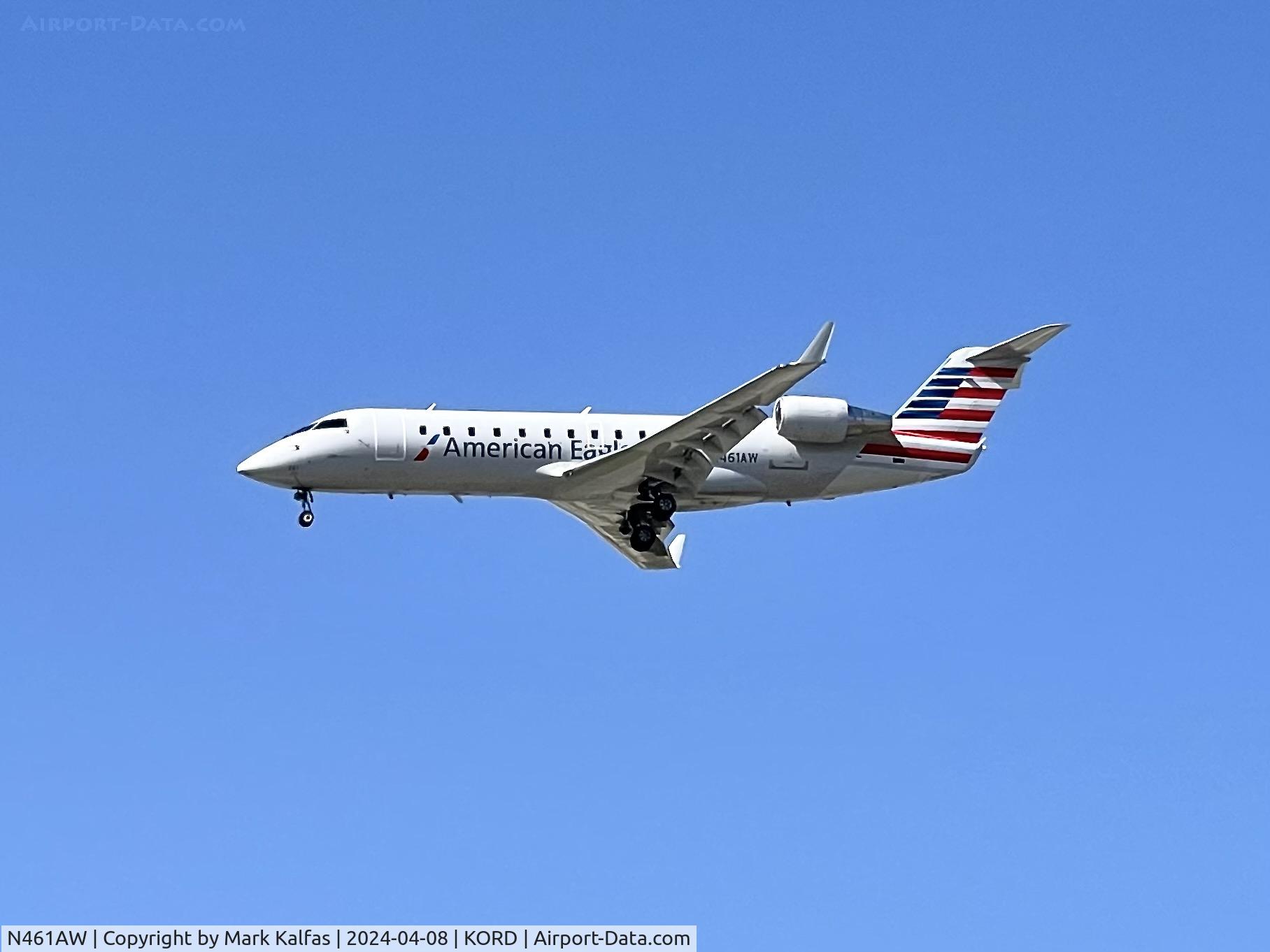 N461AW, 2003 Canadair CRJ-200LR (CL-600-2B19) C/N 7870, CRJ2 Air Wisconsin/ American Eagle BOMBARDIER INC CL-600-2B19 N461AW AWI5989 BMI-ORD landing on 28C ORD During Solar Eclipse 