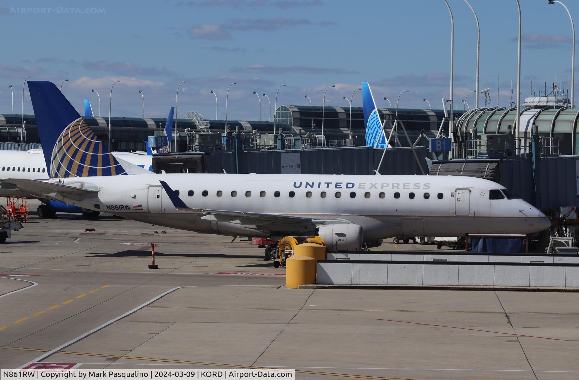 N861RW, 2005 Embraer 170SE (ERJ-170-100SE) C/N 17000094, ERJ-170-100SE
