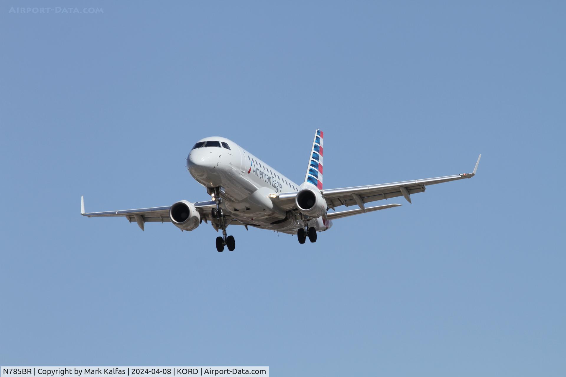 N785BR, 2004 Embraer 170SE (ERJ-170-100SE) C/N 17000056, E170 Envoy/ American Eagle EMBRAER ERJ 170-100 SE N785BR ENY3743 STL-ORD