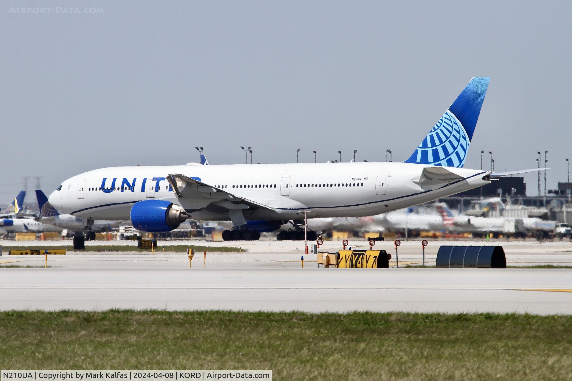 N210UA, 2000 Boeing 777-222 C/N 30216, B772 United Airlines Boeing 777-222 
N210UA UAL609 departing 28R ORD-LAX