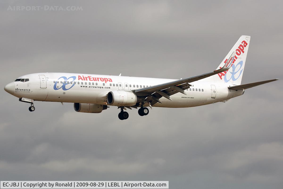 EC-JBJ, 2004 Boeing 737-8BK C/N 33972, at lebl