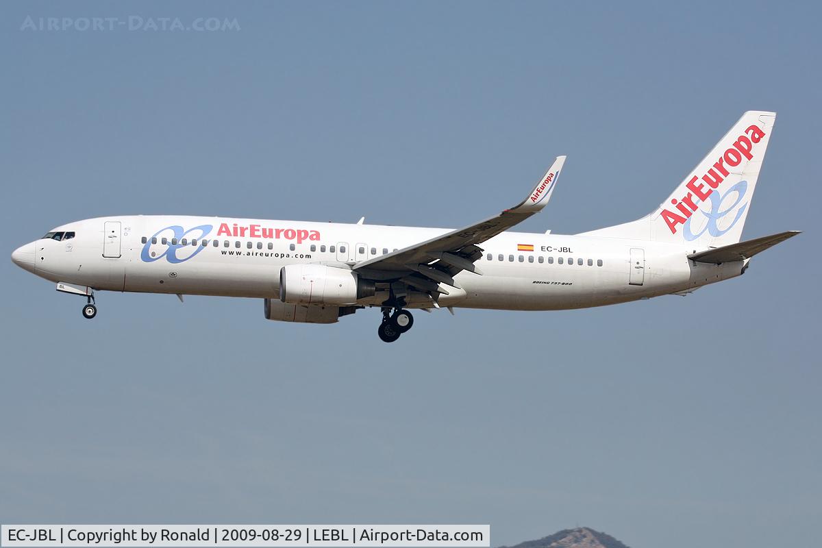 EC-JBL, 2004 Boeing 737-85P C/N 33974, at lebl
