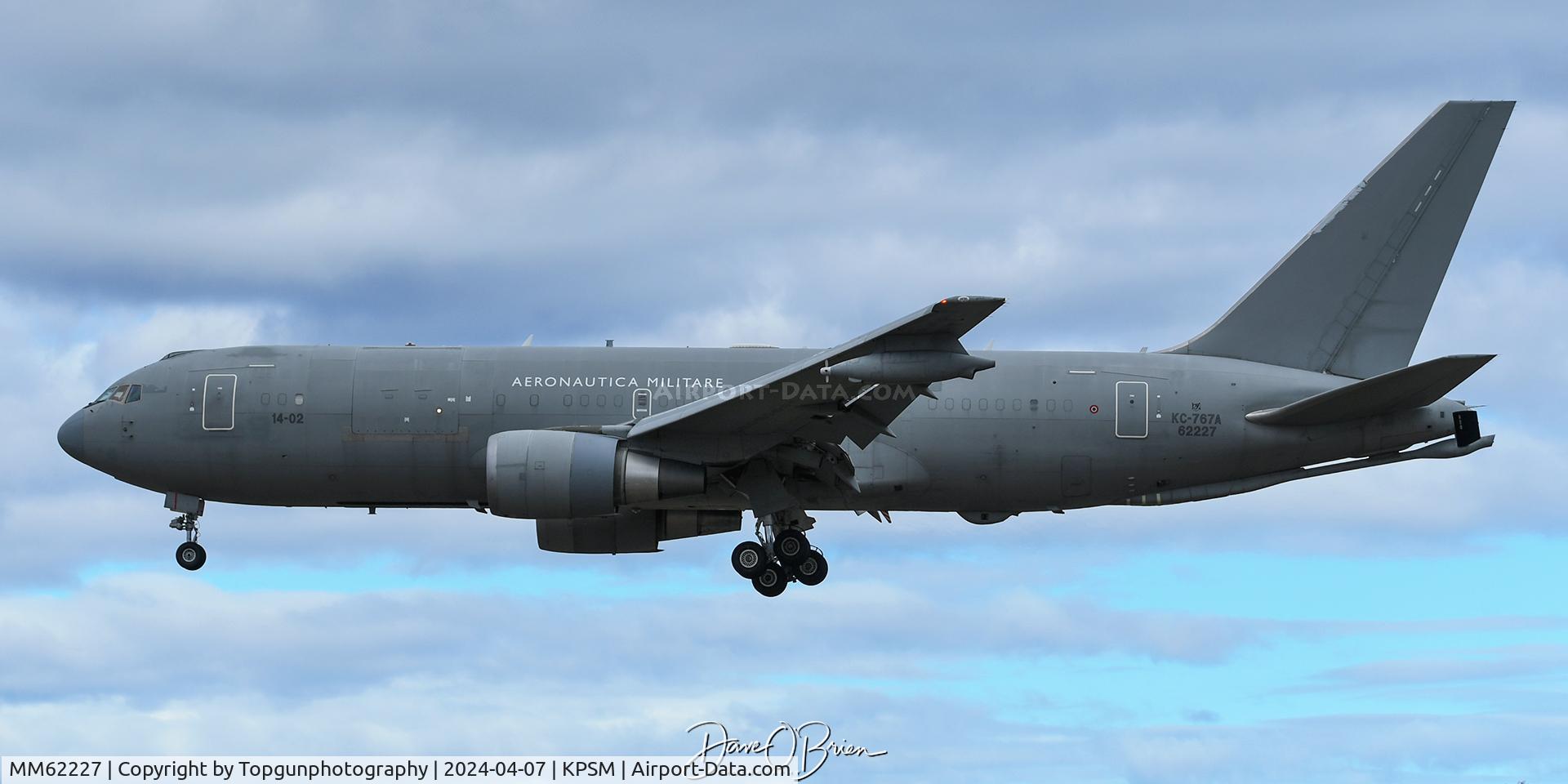 MM62227, 2005 Boeing KC-767A C/N 33687, IAM1425 ferried the 2nd group of 35's from Lajes for RF AK-24