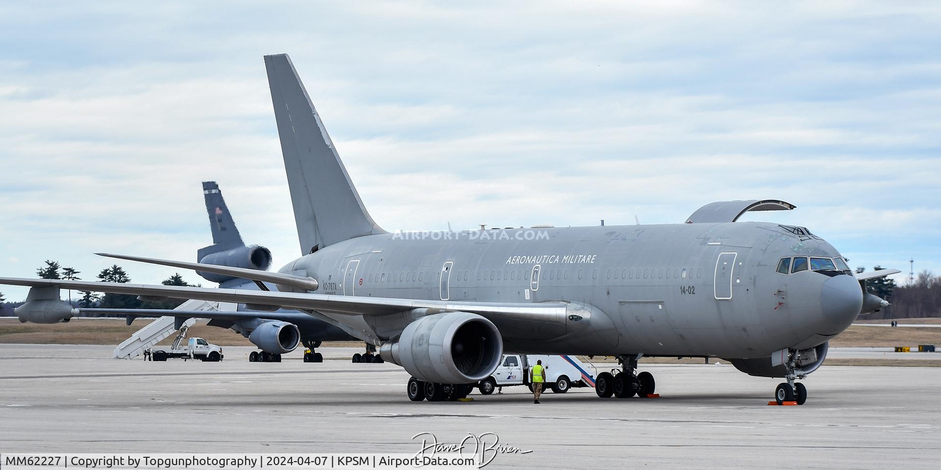 MM62227, 2005 Boeing KC-767A C/N 33687, IAM1425 has its freight loaded back on prior to departing for the West Coast