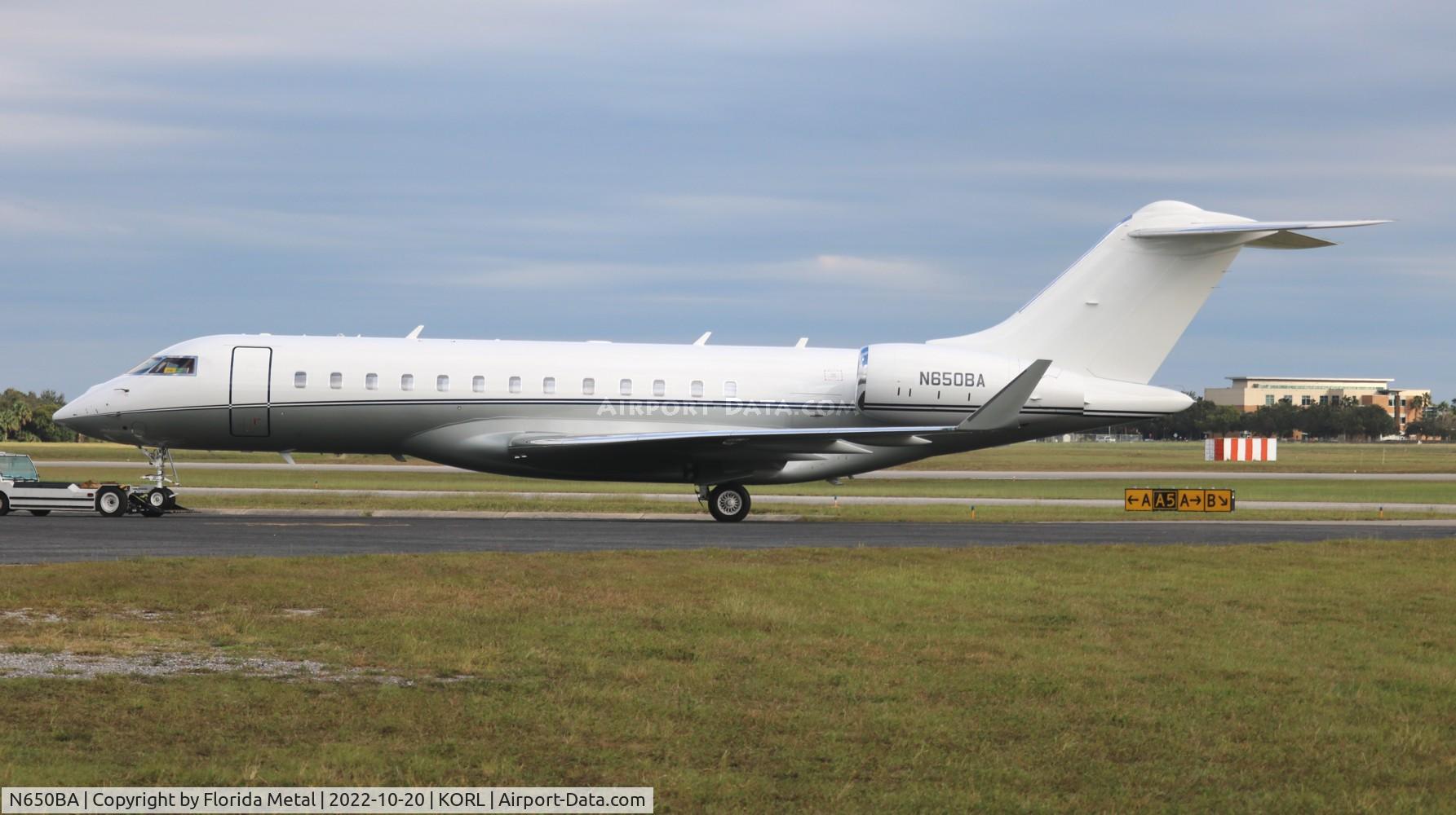 N650BA, 2022 Bombardier Global 6500 C/N 60055, NBAA 2022 zx