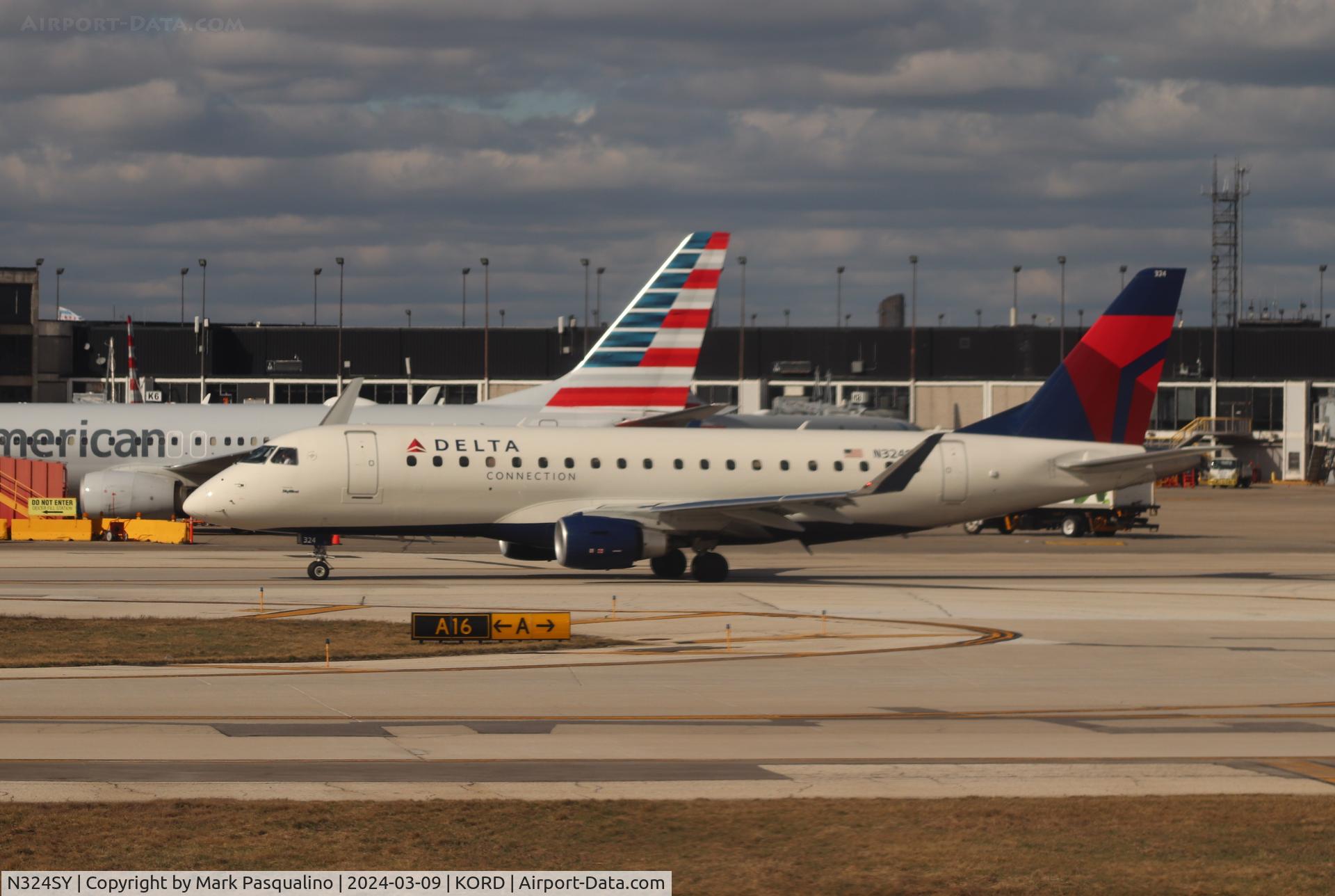 N324SY, 2022 Embraer 175LR (ERJ-170-200LR) C/N 17000925, ERJ-170-200LR