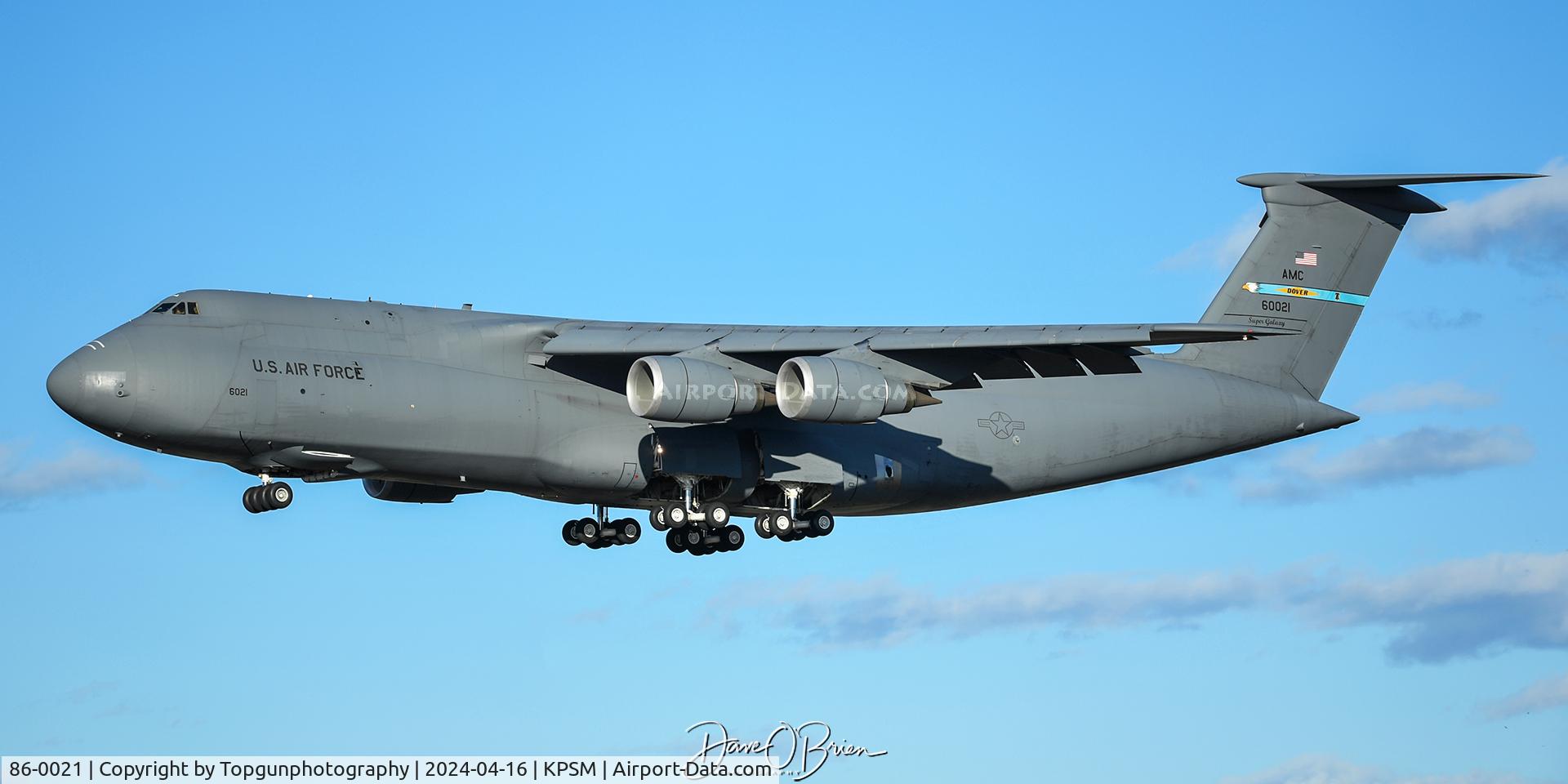 86-0021, Lockheed C-5(B)M Super Galaxy C/N 500-107, Dover Galaxy dropping in to land RW34