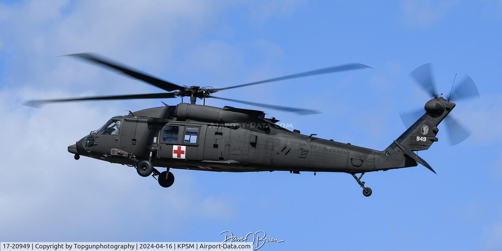 17-20949, 2018 Sikorsky HH-60M Black Hawk C/N Not found 17-20949, WILDCAT06 in for a touch & go.